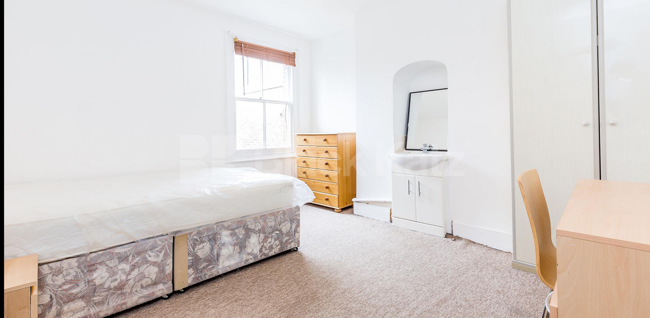 			MINUTES TO HAMPSTEAD HEATH!, 2 Bedroom, 1 bath, 1 reception Flat			 Mackeson Road, Belsize Park